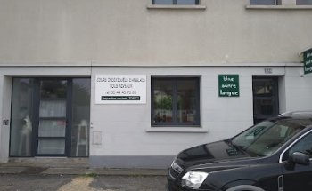 UNE AUTRE LANGUE