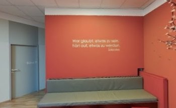 Urania-Schulhaus GmbH