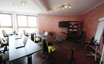 Aura Formazione - Scuola di Formazione a 360 gradi