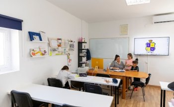 Academia Laura Vide
