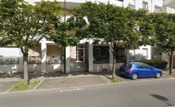 english rueil