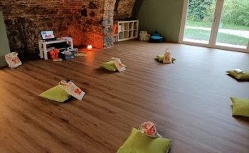 Hocus&Lotus: corsi di inglese per bambini a Udine - Magic Teacher Valentina Stolfa