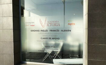 Academia Victoria