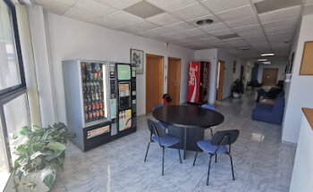 Academia b12