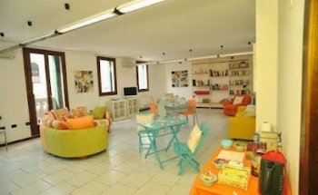 Joyfulit Italian Courses for Adults by Daniela Longo