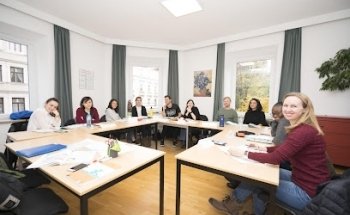 Sprachschule Aktiv