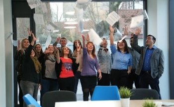 Dazugelernt - die Schule für Kinder, Erwachsene und Senioren