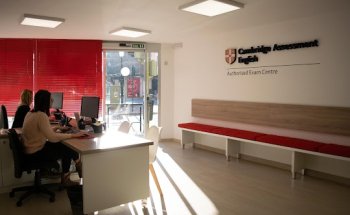 SKILLS - Academia de inglés en Castellón (CENTRO)