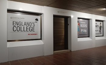 England's College Academia de Idiomas