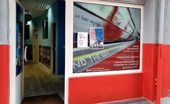 U-GROUND School of English
